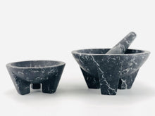 Cargar imagen en el visor de la galería, Molcajete Azteca negro - elmortero

